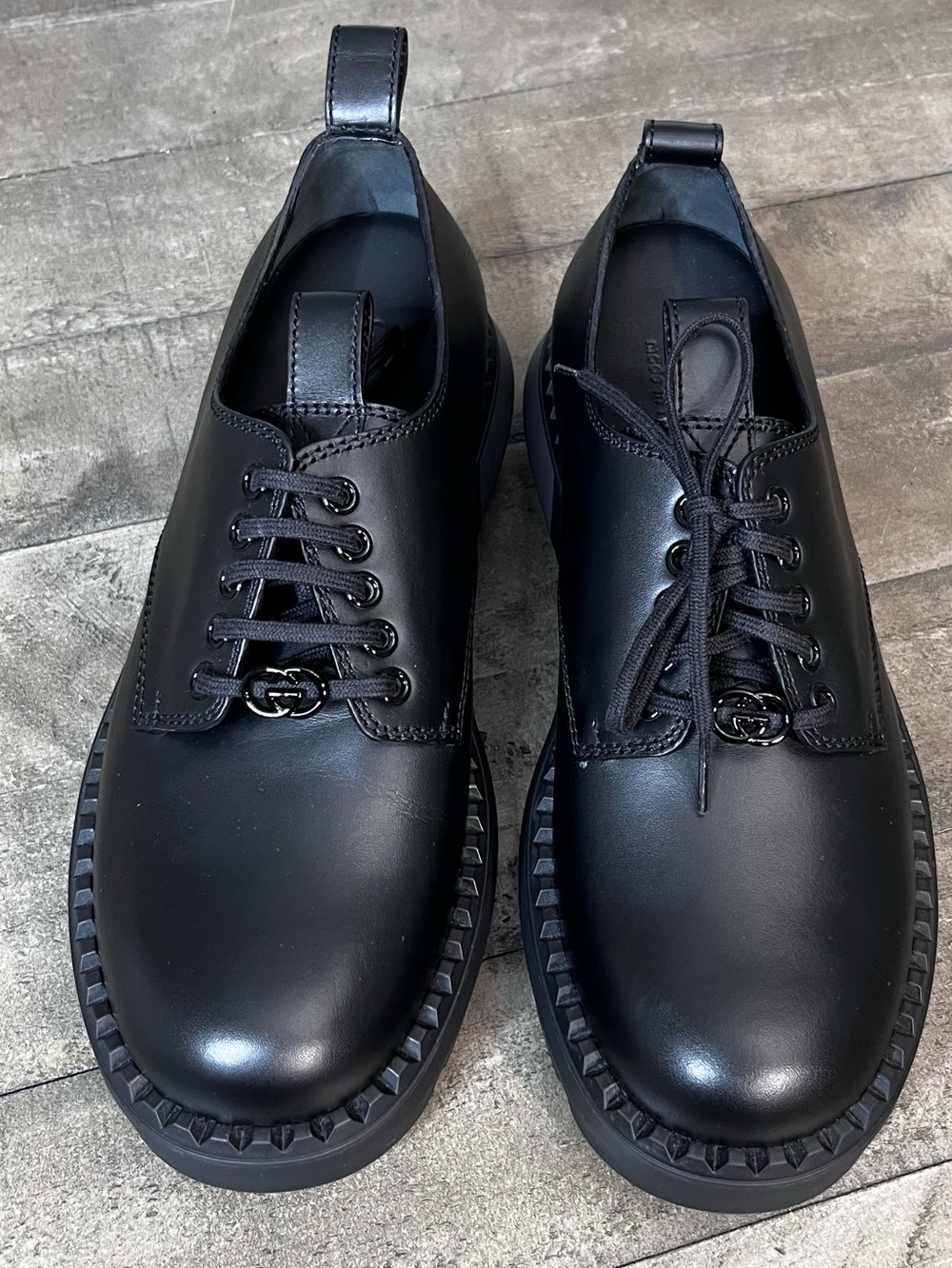 Gucci Men's Leather Derby
Interlocking G Chunky Lug Sole Mens Sz 8.5 NWT